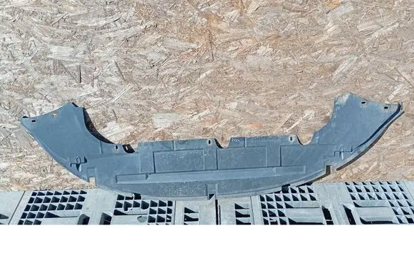 Ford Focus C-MAX Engine splash shield/under tray