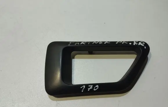 Peugeot Partner Front door interior handle trim 9605556977