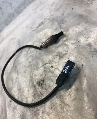 Volkswagen Jetta VI Lambda probe sensor 03l906262a