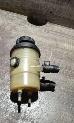 Hyundai Santa Fe Power steering fluid tank/reservoir