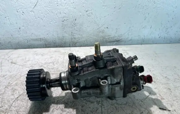 Opel Signum Fuel injection high pressure pump 8972289194 10E015535 09730000234