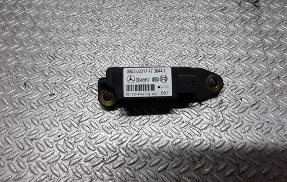 Mercedes-Benz C W203 Airbag deployment crash/impact sensor 0018204426