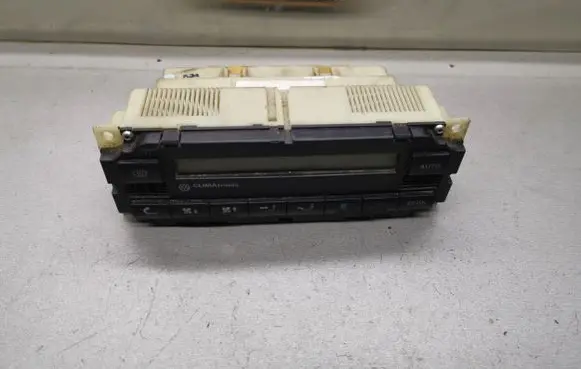 Volkswagen Golf IV Climate control unit