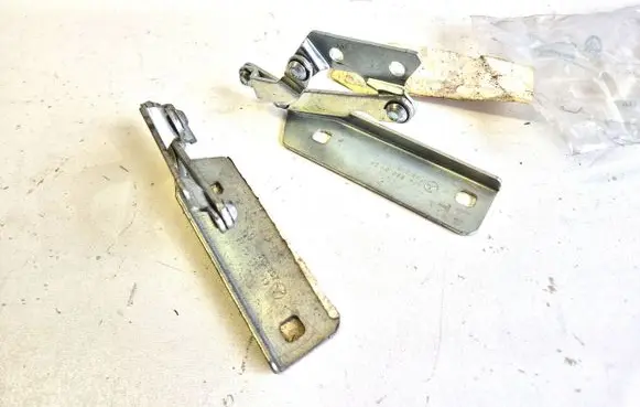 Mercedes-Benz Vaneo W414 Engine bonnet/hood hinges 4148800028 4148800125 ZGS002