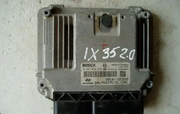 Hyundai ix35 Engine control unit/module 391012F250 0281016675