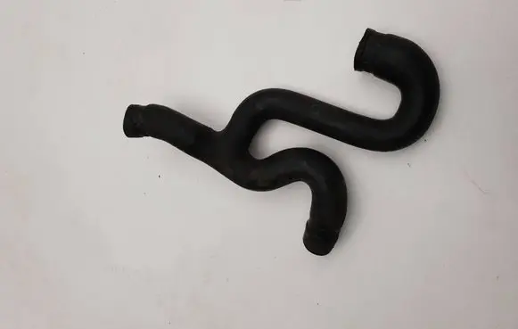 BMW 7 E32 Coolant pipe/hose 1379942