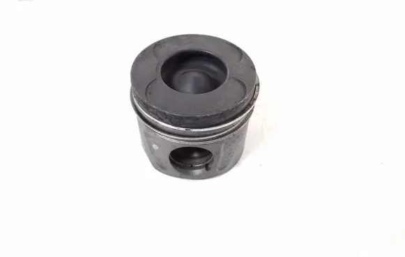 Piston with connecting rod