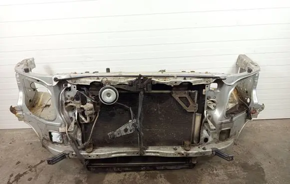 Toyota Hilux (AN10, AN20, AN30) Radiator support slam panel pasprzhilu