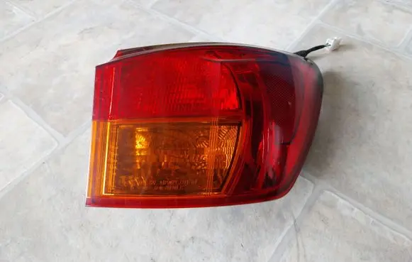 Lexus IS 220D-250-350 Rear/tail lights