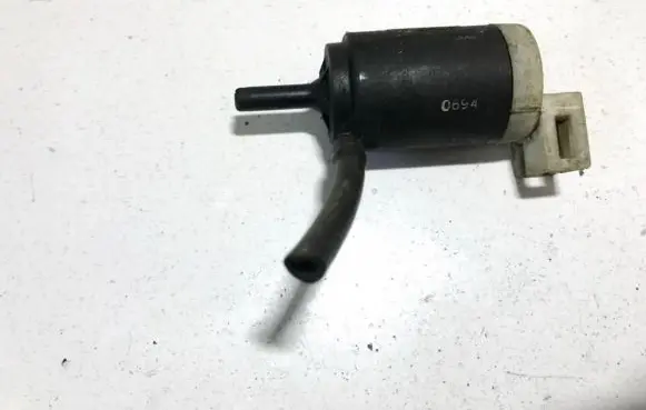 Nissan Almera Windscreen/windshield washer pump