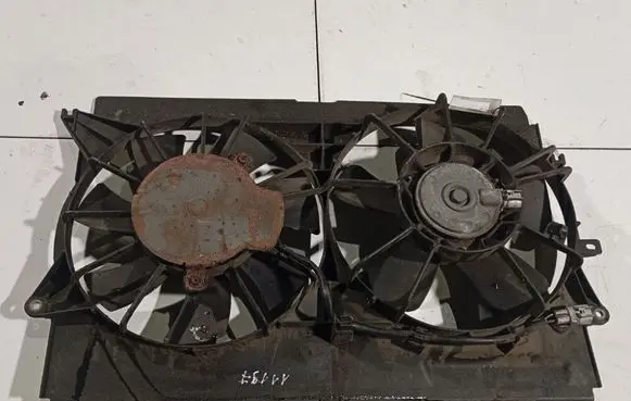 Toyota Avensis T250 Radiator cooling fan shroud 