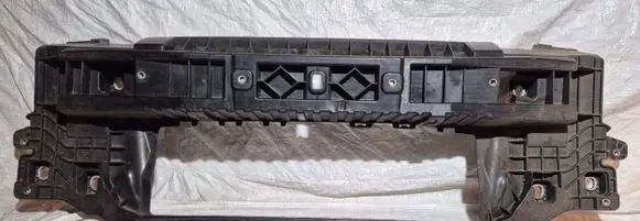 Iveco Daily 6th gen Radiator support slam panel