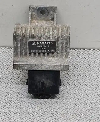 Nissan Qashqai Glow plug pre-heat relay 9640469680A