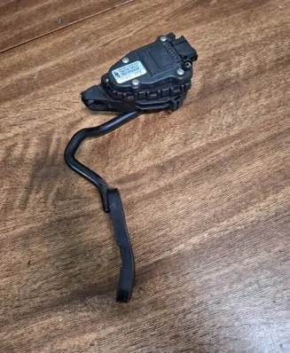 Volkswagen Sharan Accelerator throttle pedal 7M3721603D YM219F836AB 6PV00777003