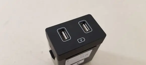 Hyundai Tucson IV NX4 USB socket connector 96125N9500