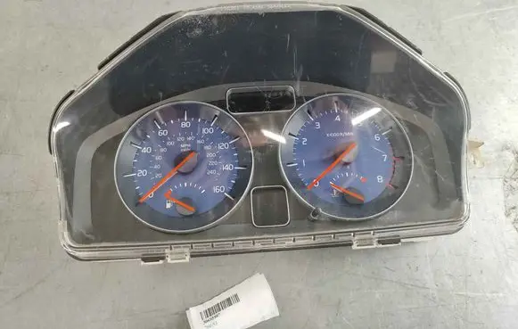 Volvo V50 Speedometer (instrument cluster) 30695997