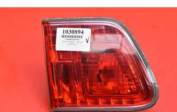 Toyota Avensis T270 Rear/tail lights