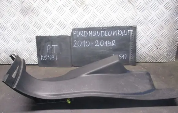 Ford Mondeo MK IV Foot area side trim 7571A13244