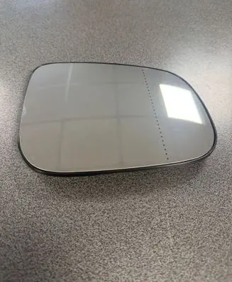 Volvo C30 Wing mirror glass 30716483