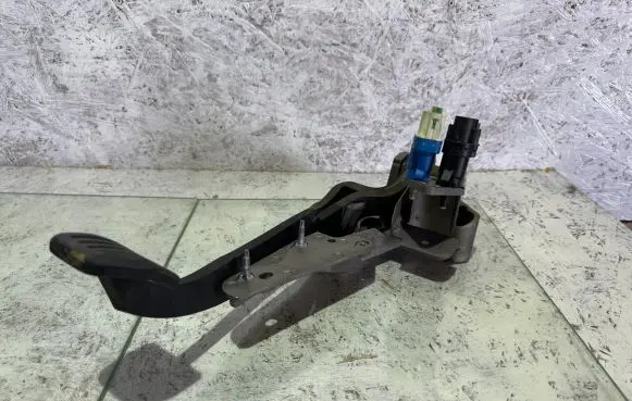 Ford Galaxy Brake pedal 6G922D094KD 03967D58685