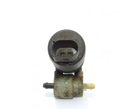 Volkswagen PASSAT B5.5 Windscreen/windshield washer pump