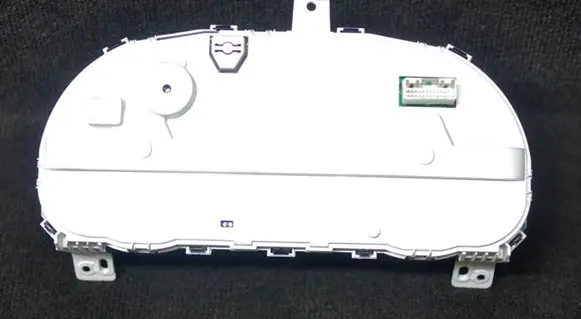Mitsubishi Lancer Speedometer (instrument cluster) 8100B127B