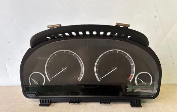 BMW 5 F10 F11 Speedometer (instrument cluster) 6802327