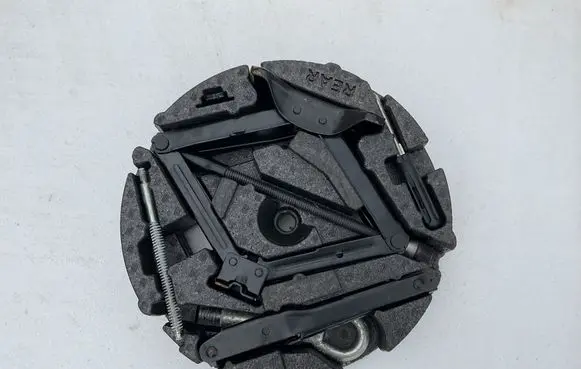 Opel Insignia A Tool set 329755060