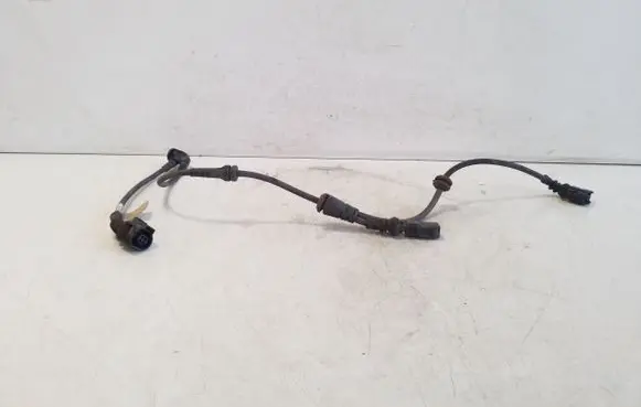 Volkswagen Touareg II Front ABS sensor wiring 7P0971279A
