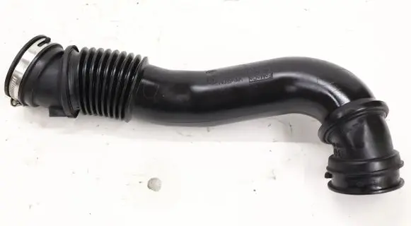 Coolant pipe/hose