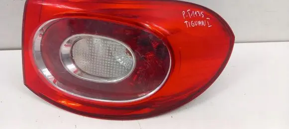 Volkswagen Tiguan Rear/tail lights