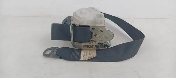 Toyota Aygo AB10 Front seatbelt 7P2170P FRONTRIGHT L071701