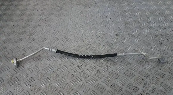 Volvo XC60 Air conditioning (A/C) pipe/hose 32226282
