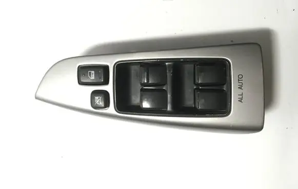 Toyota Land Cruiser (J120) Electric window control switch 8404060011 515208