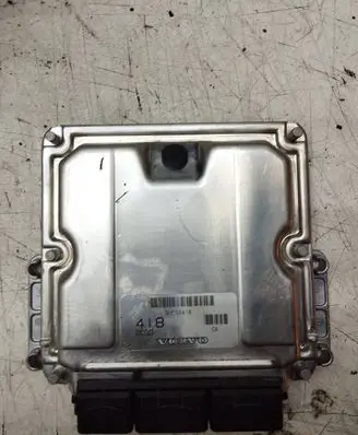 Volvo S40, V40 Engine control unit/module 8200233343 0281011087 8200065996