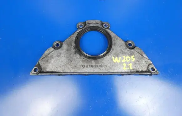 Mercedes-Benz C W205 other engine part A6510110008