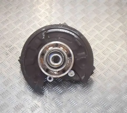 Mercedes-Benz CLA C117 X117 W117 Rear wheel hub A2469059402 A2460106