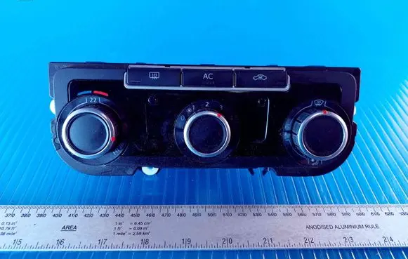 Volkswagen PASSAT B6 Climate control unit 3C8907336AB SW0305 5HB00975120