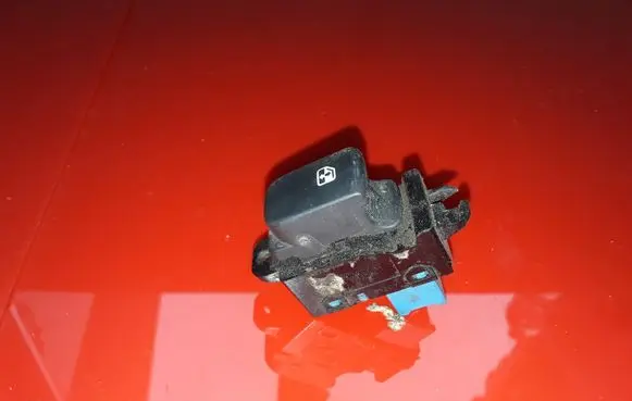 Hyundai i20 (PB PBT) Electric window control switch 202005491