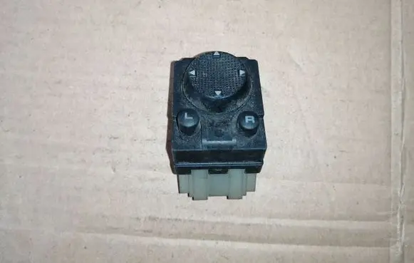 Ford Galaxy Wing mirror switch 1H0959565