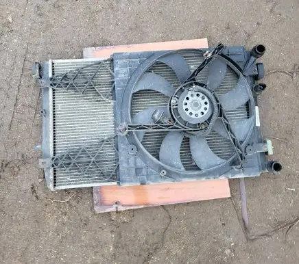 Coolant radiator