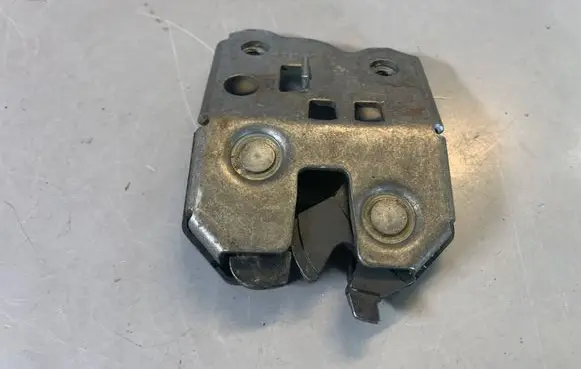 BMW 3 E46 Seat back rest lock catch 8209036 52208209036