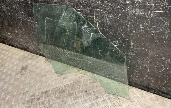 Land Rover Range Rover Evoque L551 Front door window glass four-door 