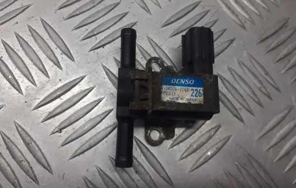 Honda Civic Vacuum valve 13620-2262