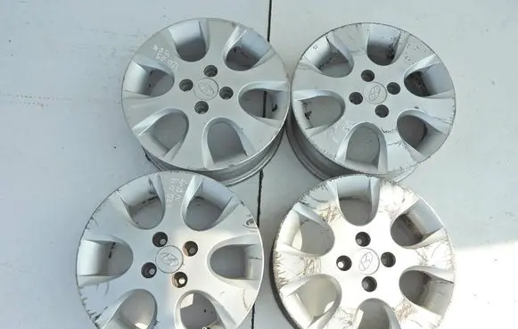 Hyundai i20 (PB PBT) R15 alloy rim 52910-1U200