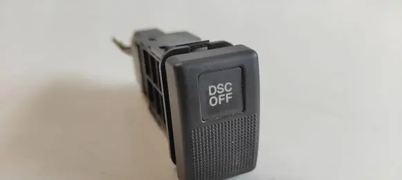 Traction control (ASR) switch