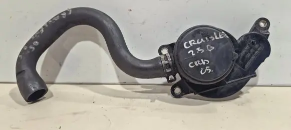 Chrysler Voyager Breather/breather pipe/hose 31382010G