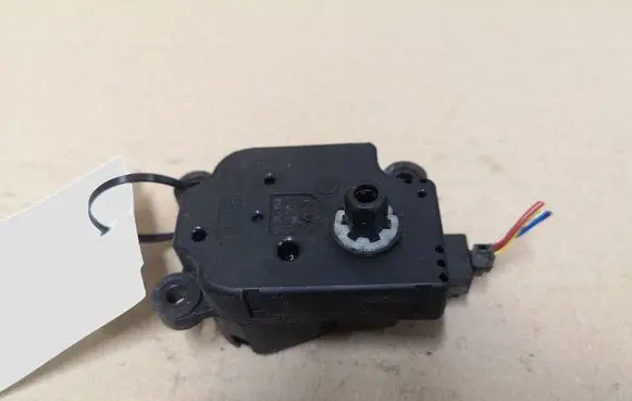 Opel Astra G Air flap motor/actuator B8036U2