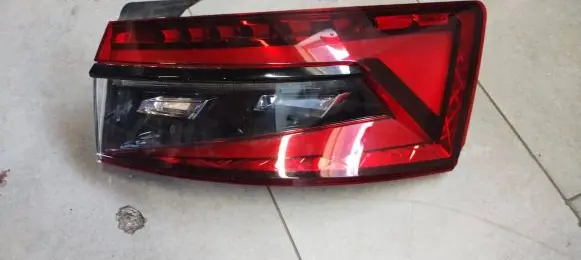 Skoda Superb B8 (3V) Rear/tail lights 8V5945208B 3V5945208C
