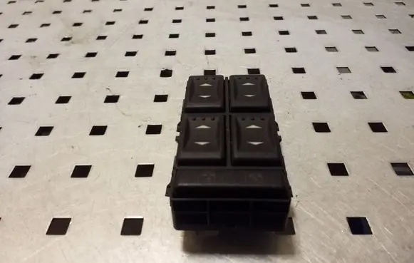 Ford Mondeo Mk III Electric window control switch 3S7T14A132BA